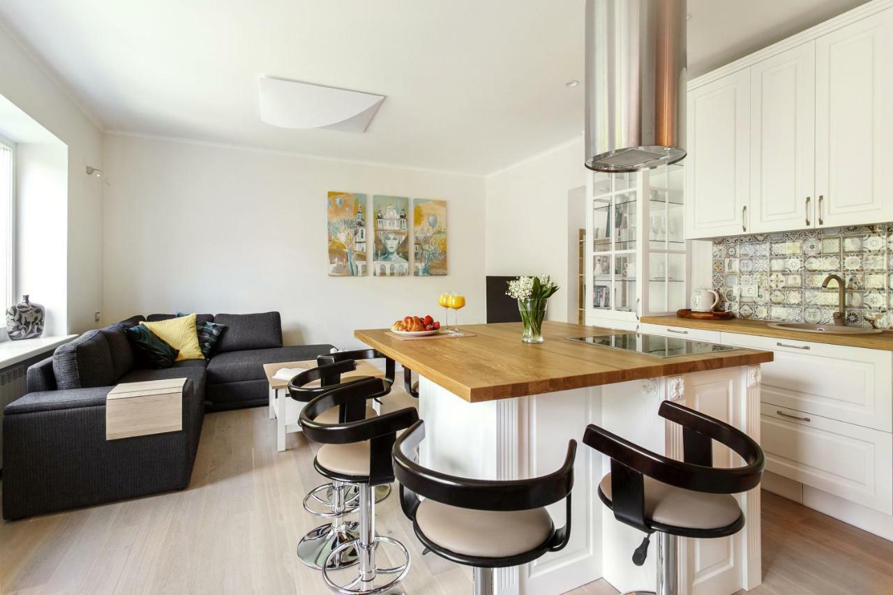 #Stayhere 3Bdr Modern & Stylish Apartment - Heart Of Old Town By Houseys فيلنيوس المظهر الخارجي الصورة